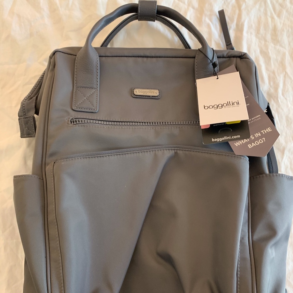 Bagallini, grey backpack, new with tags
